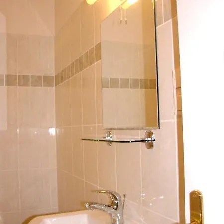 Domino Hotel apartamentowy 2*