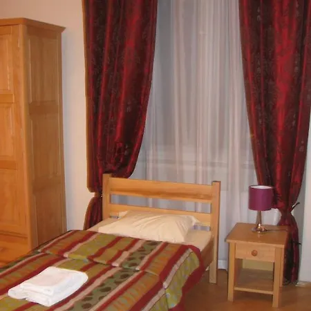 Hotel apartamentowy Domino 2*